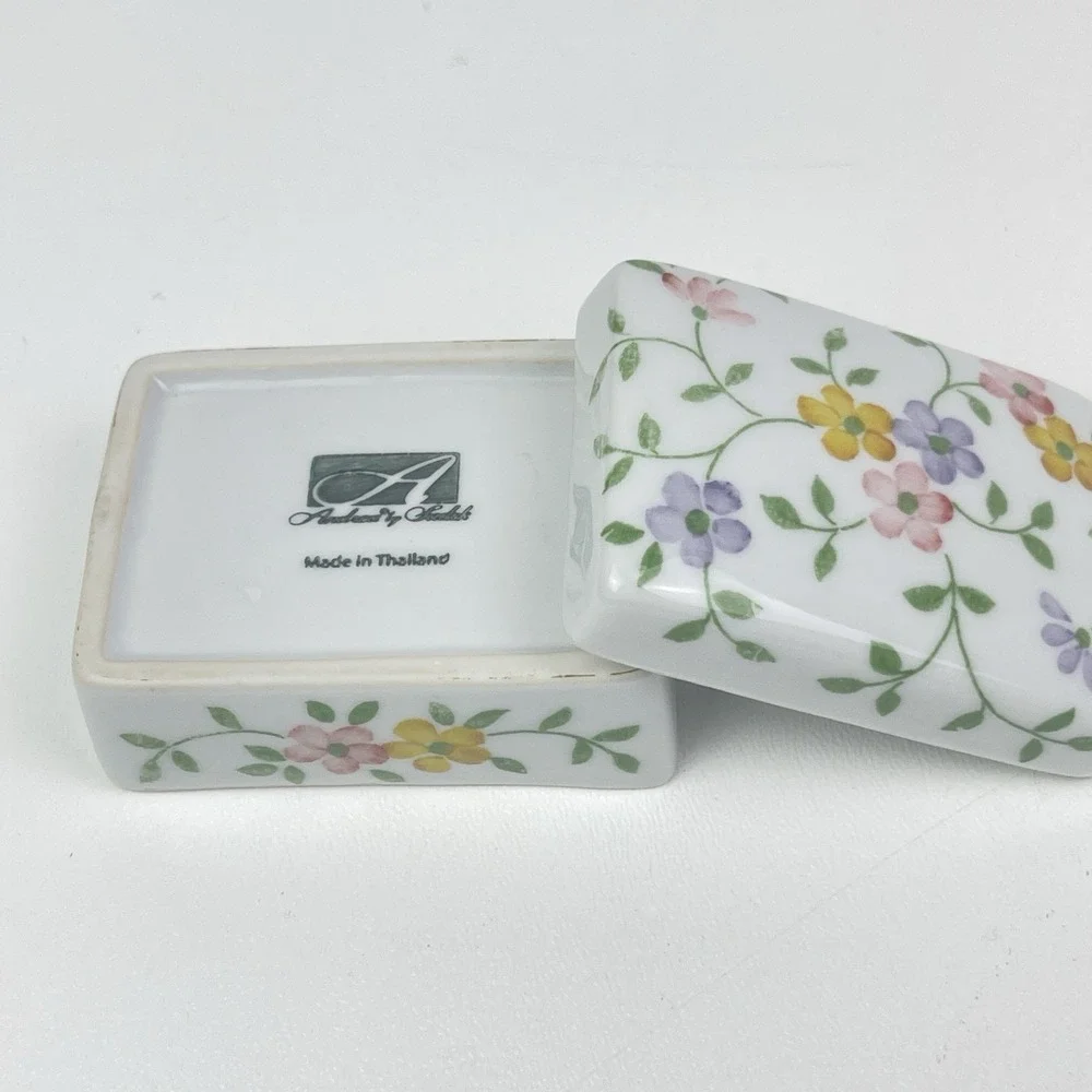 Andrea By Sadek Porcelain Floral Lidded Trinket Box Made In Japan